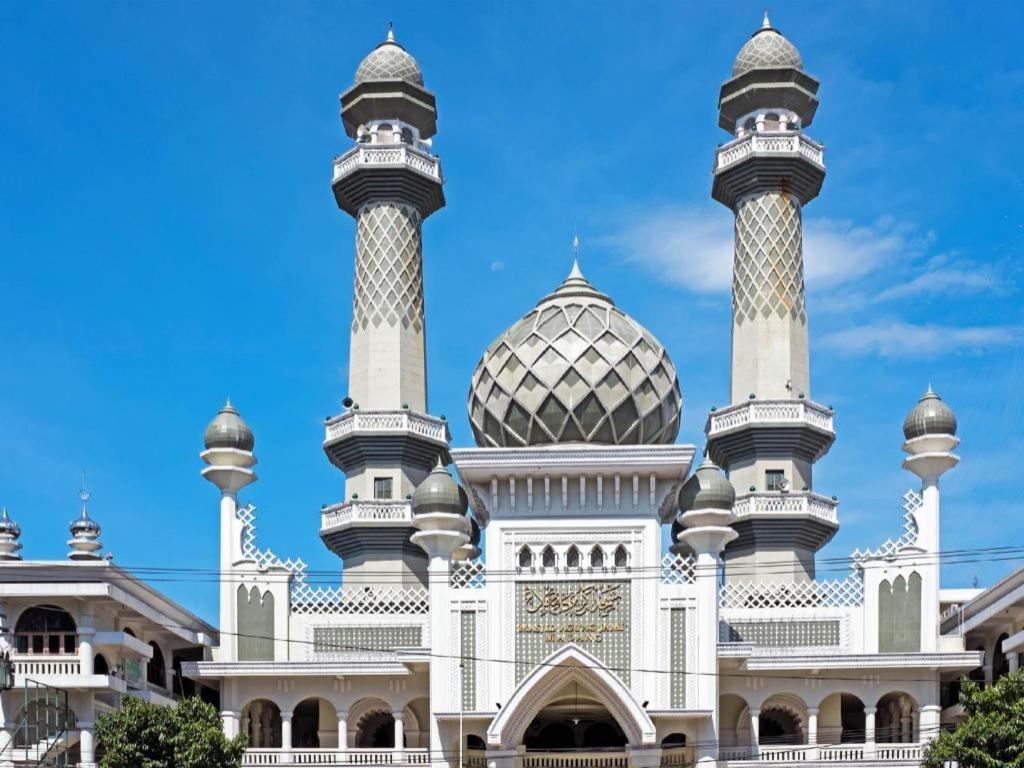 Oyo 3956 Hotel Palem 2 Syariah Malang Eksteriør bilde